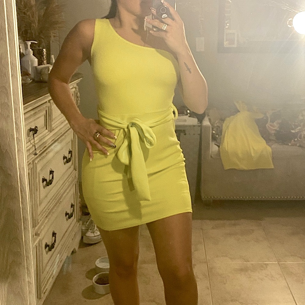 NWT! Lime green/yellow one shoulder dress